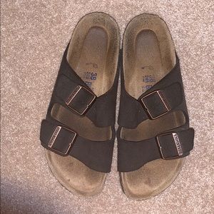 Arizona Soft Footbed Birkenstock’s in Mocha